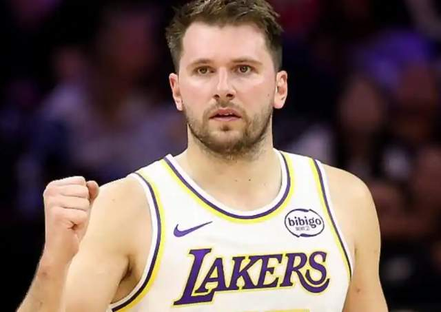 世界杯手机观看-湖人大胜骑士！东契奇轰42分，八村垒+三首发辅助，米切尔被锁死|克利夫兰骑士队|多诺万-米切尔|杰克·拉拉维亚|洛杉矶湖人队|卢卡-东契奇_新浪新闻